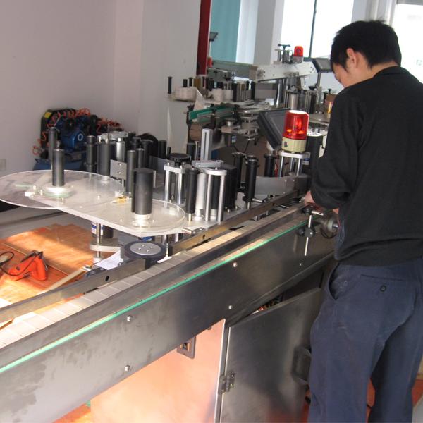 Сиеменс ПЛЦ машина за аутоматско етикетирање са сепаратором боца за воду