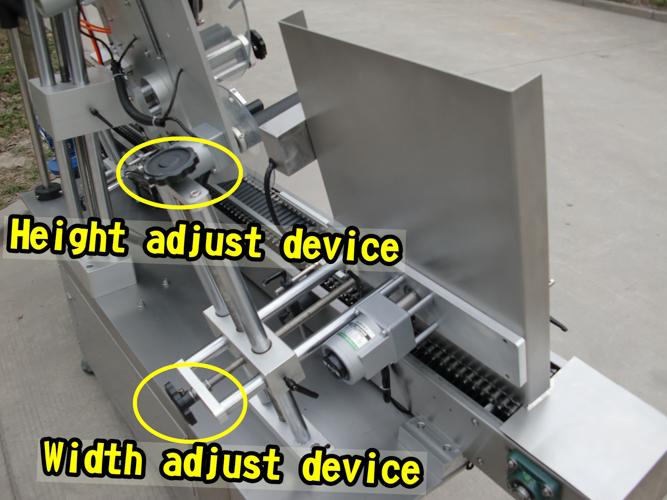 Потпуно аутоматска машина за наношење налепница за боце са ЦЕ сертификатом