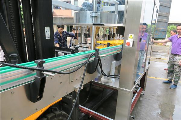 Ефикасан ПЛЦ екран осетљив на додир са ротационом налепницом за флаширање опреме за означавање машине