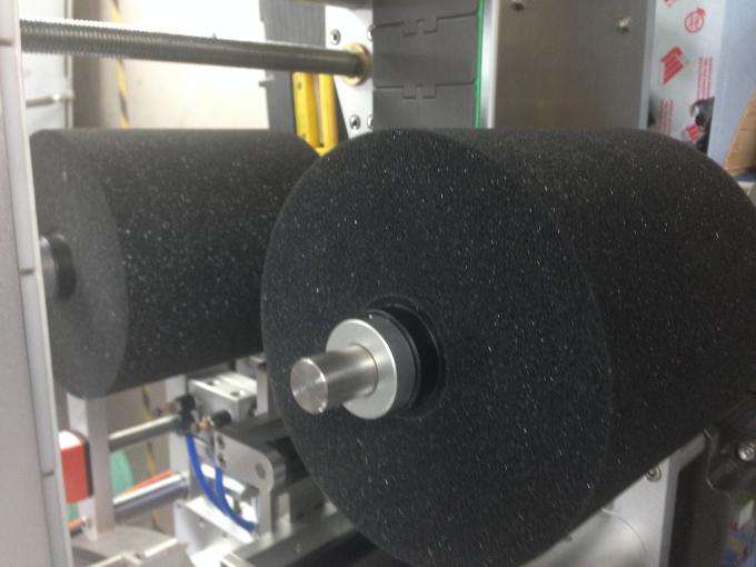 Машина за означавање боца серверских мотора за округлу / равну / квадратну боцу