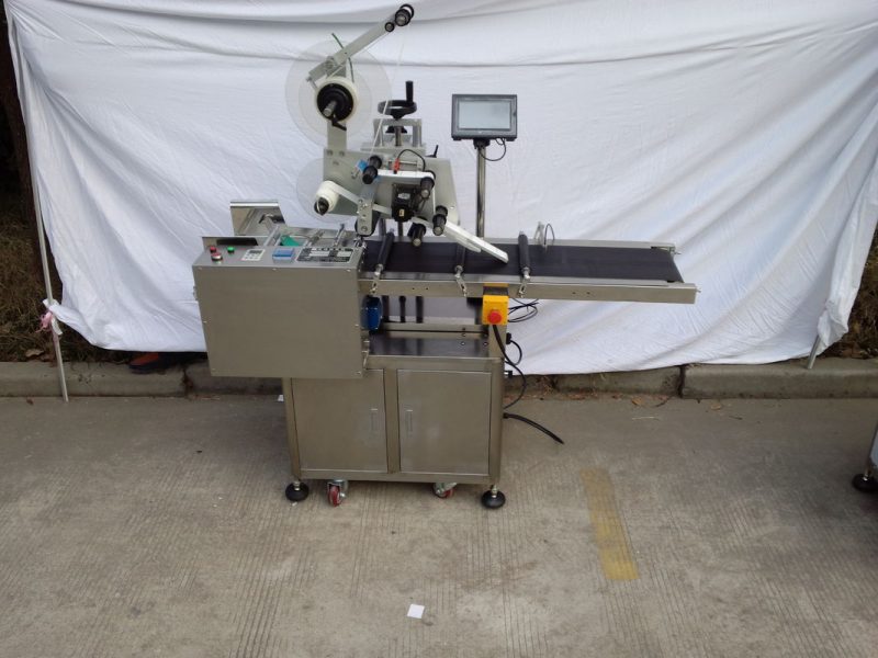 Кина серво мотор апликатора за налепнице са равном површином од папирне торбе произвођача добављача познате марке Телта